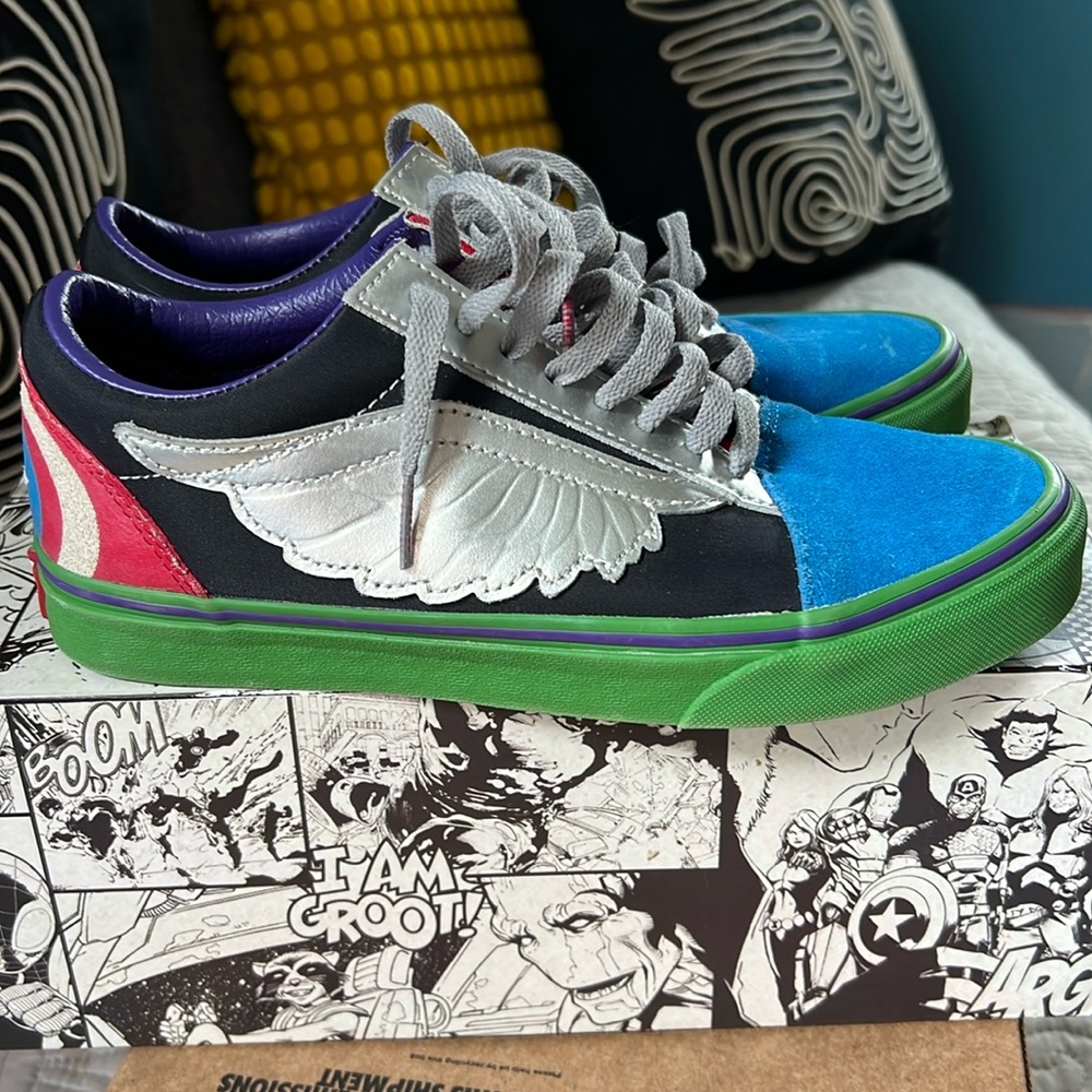 Marvel Vans Avenger Sneakers size M6.5/W8